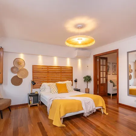 Apartment Superb Overlooking Graca In Lissabon