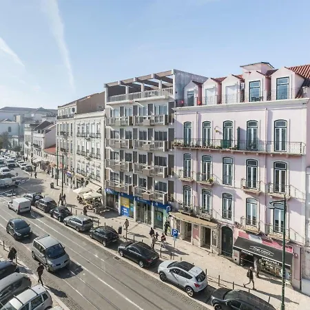 아파트 Graca Square Heritage By Tram 28 By Nestatlisbon