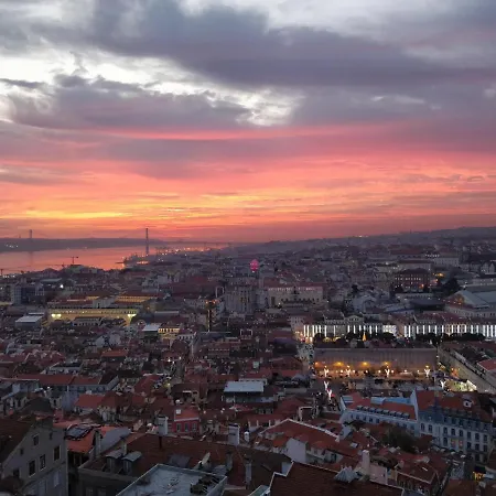Superb Overlooking Graca In * Lisbon