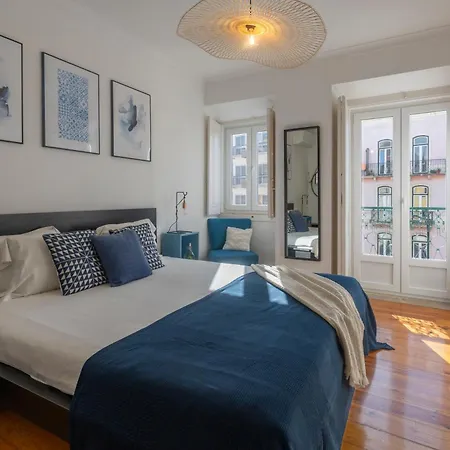 Superb Overlooking Graça In Apartamento Lisboa