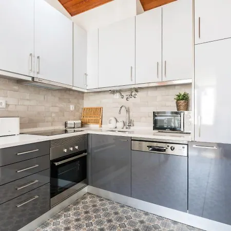 Appartement Graca Square Heritage By Tram 28 By Nestatlisbon *