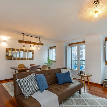 Appartement Superb Overlooking Graca In *